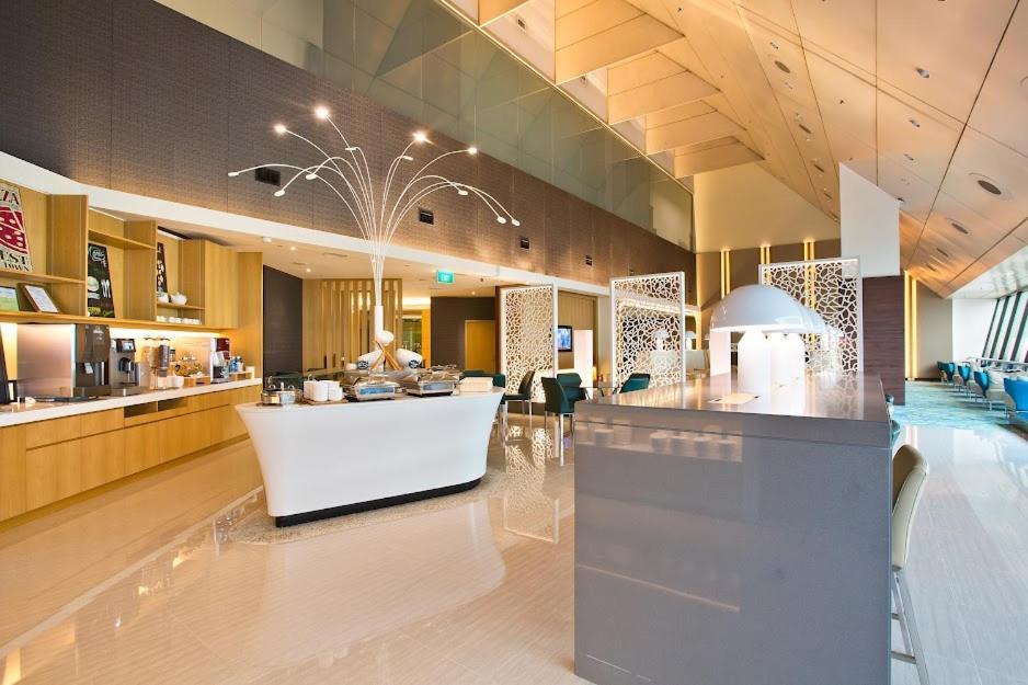 Ambassador Transit Lounge Terminal 2 Hotel Сингапур Екстериор снимка