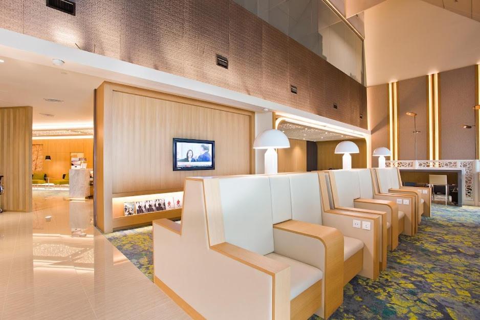 Ambassador Transit Lounge Terminal 2 Hotel Сингапур Екстериор снимка