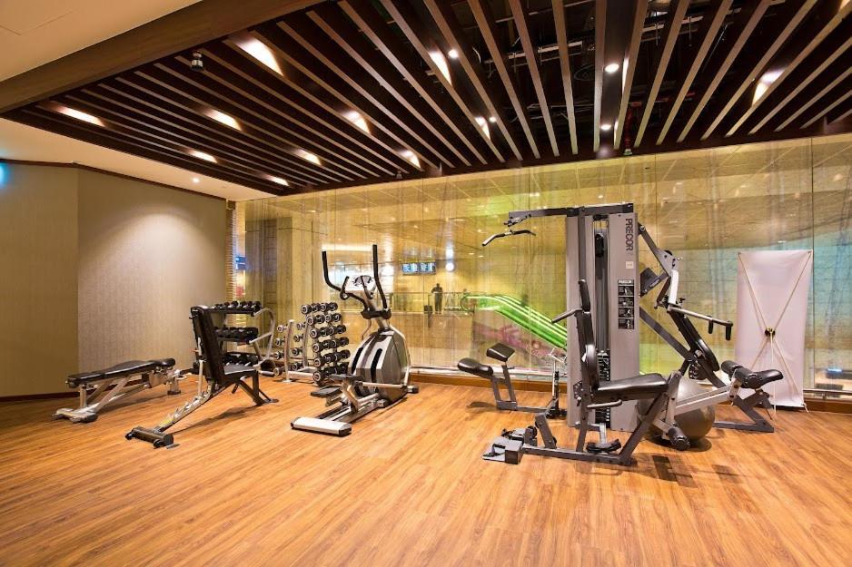 Ambassador Transit Lounge Terminal 2 Hotel Сингапур Екстериор снимка
