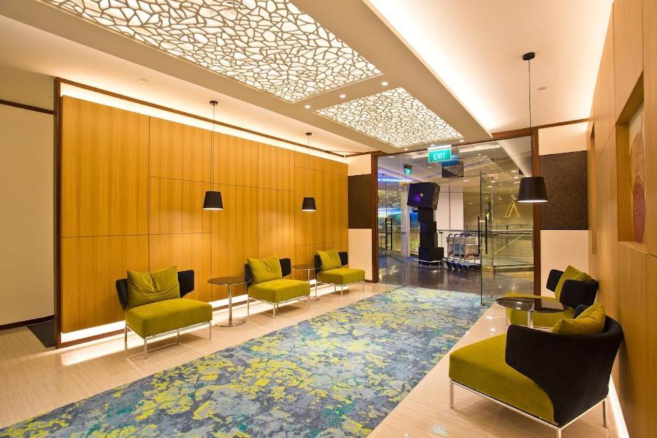 Ambassador Transit Lounge Terminal 2 Hotel Сингапур Екстериор снимка