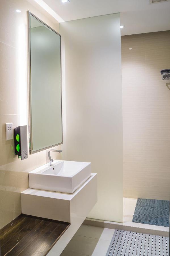 Ambassador Transit Lounge Terminal 2 Hotel Сингапур Екстериор снимка